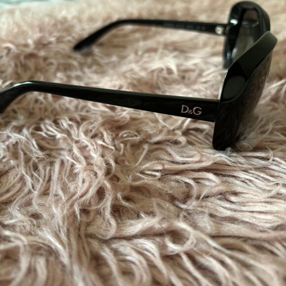 Authentic D&G Sunglasses - Picture 2 of 2